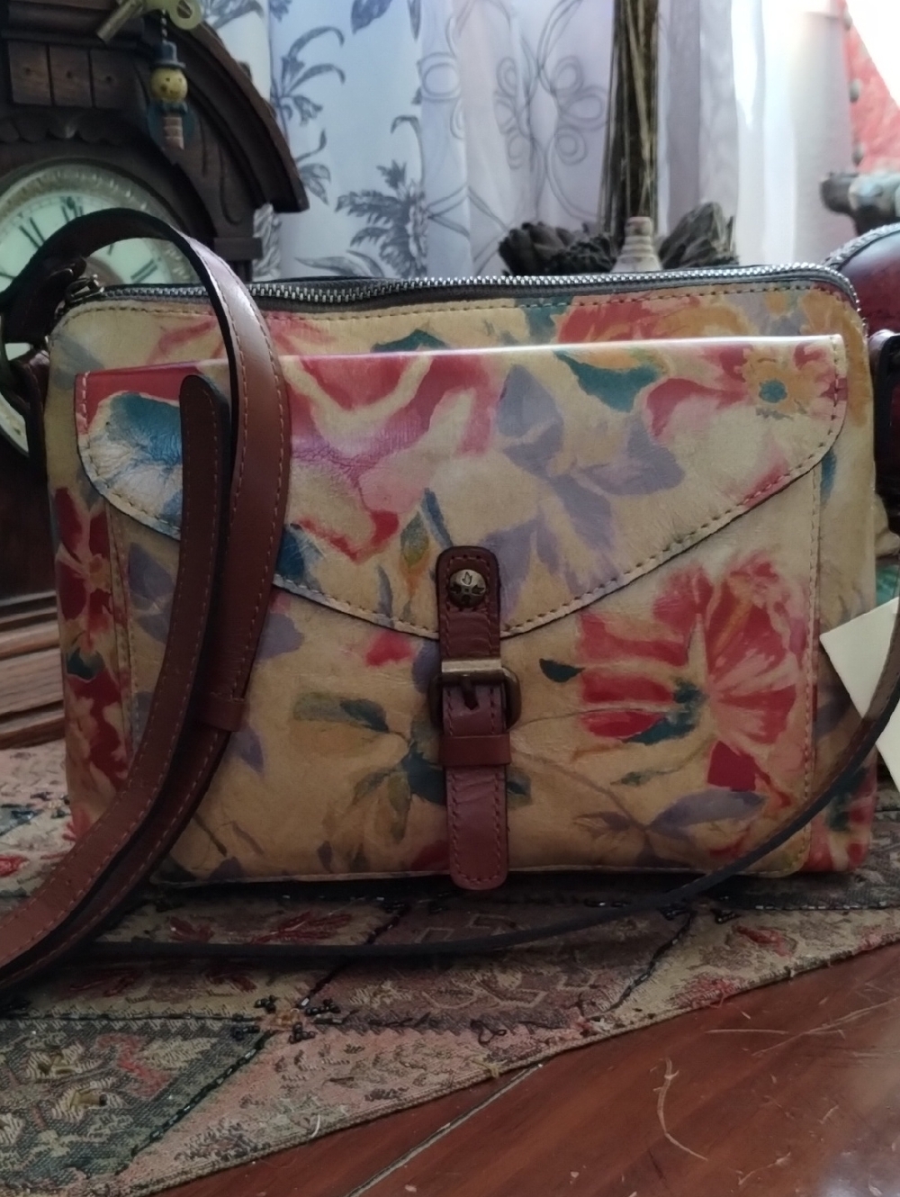 Patricia Nash NWT Avellino Aegean Blooms Crossbody Bag - Beige, Brown, Red, Blue
